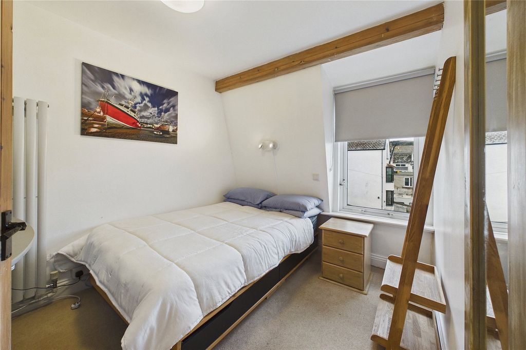 Property photo 2 of 17 Picture No. 18