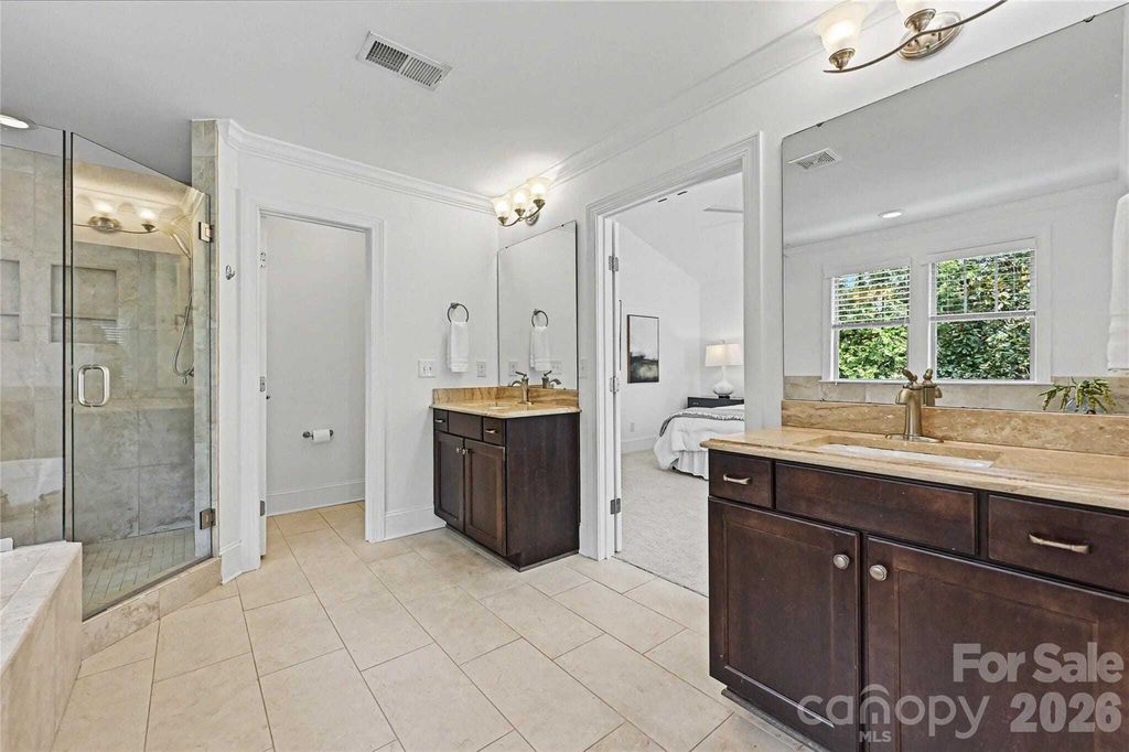 Property photo 3 of 5 <Alttext/>