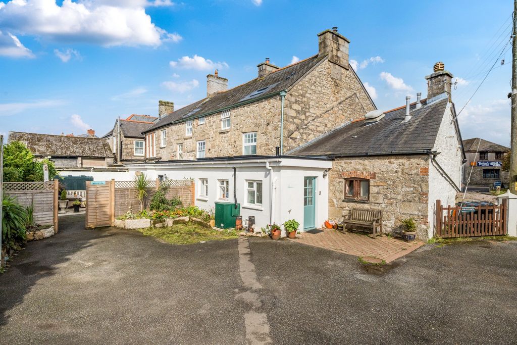 Property photo 1 of 19 5259450