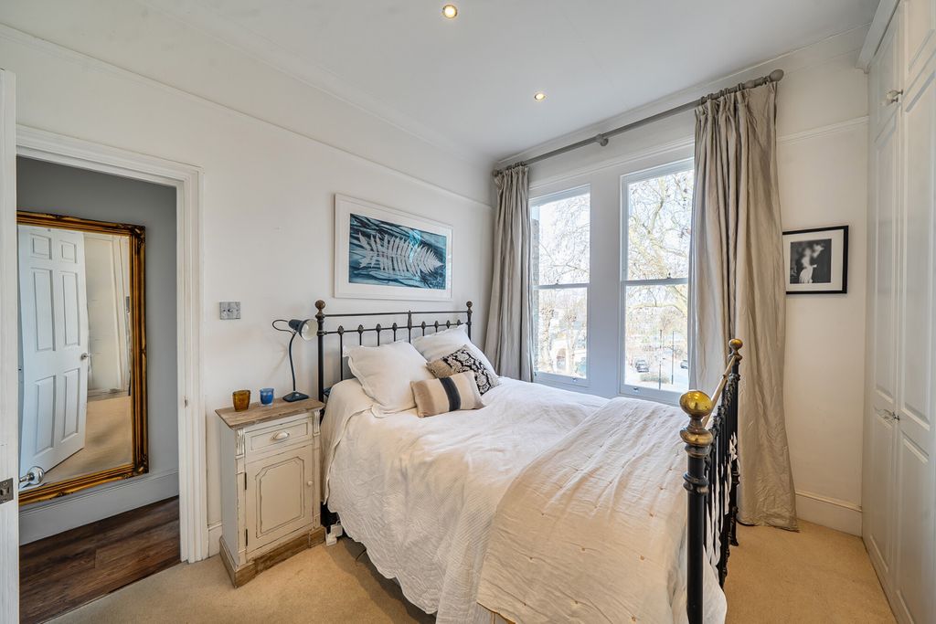 Property photo 2 of 13 1432998-2-69Bd60B...