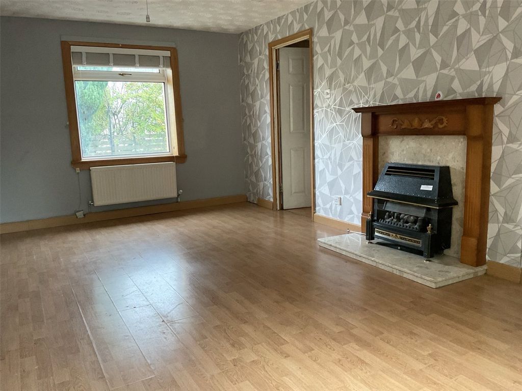 Property photo 2 of 14 Lounge