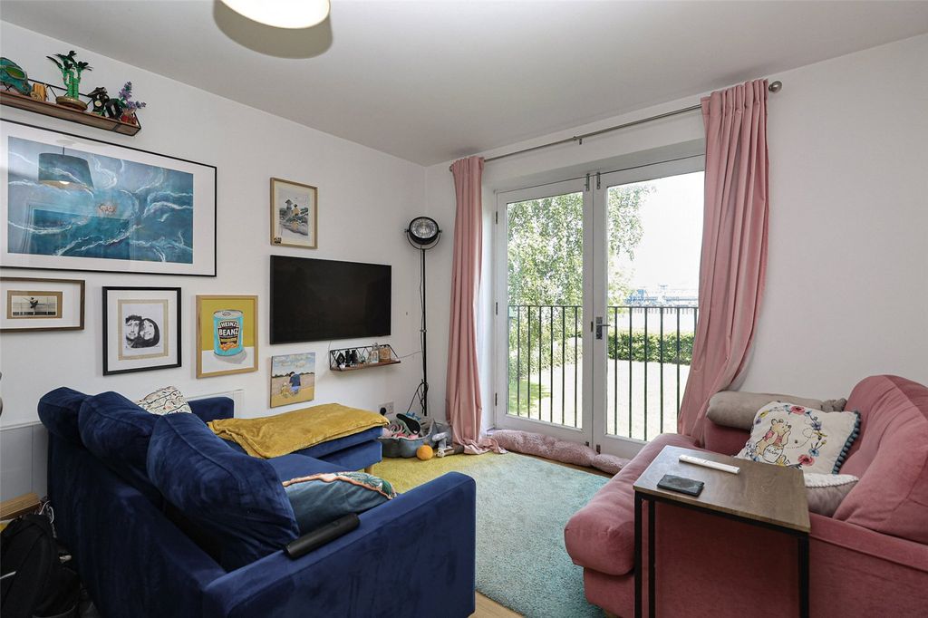 Property photo 2 of 17 Picture No. 06