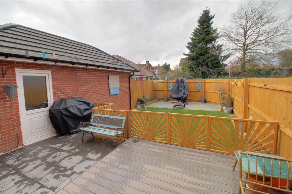 Property photo 2 of 16 Img_9163-Img_9165.Jpg