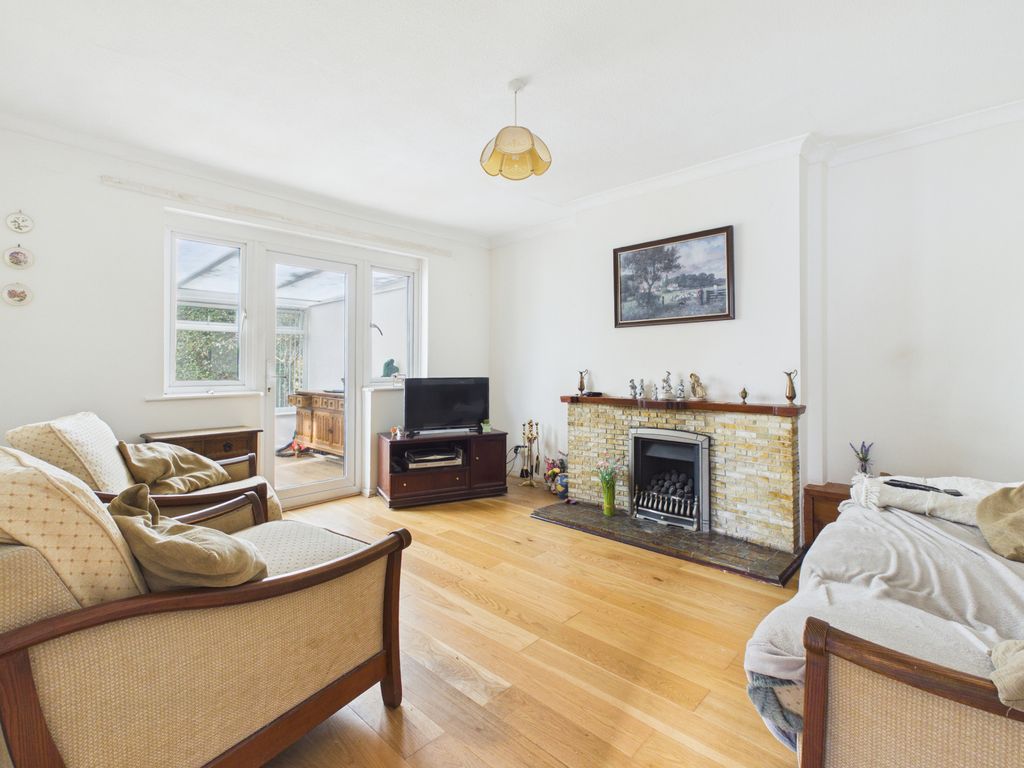 Property photo 2 of 9 Gallery