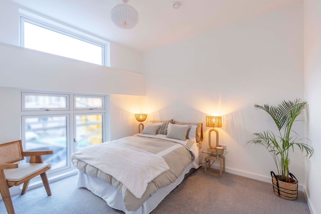 Property photo 3 of 32 882105_3_11522820