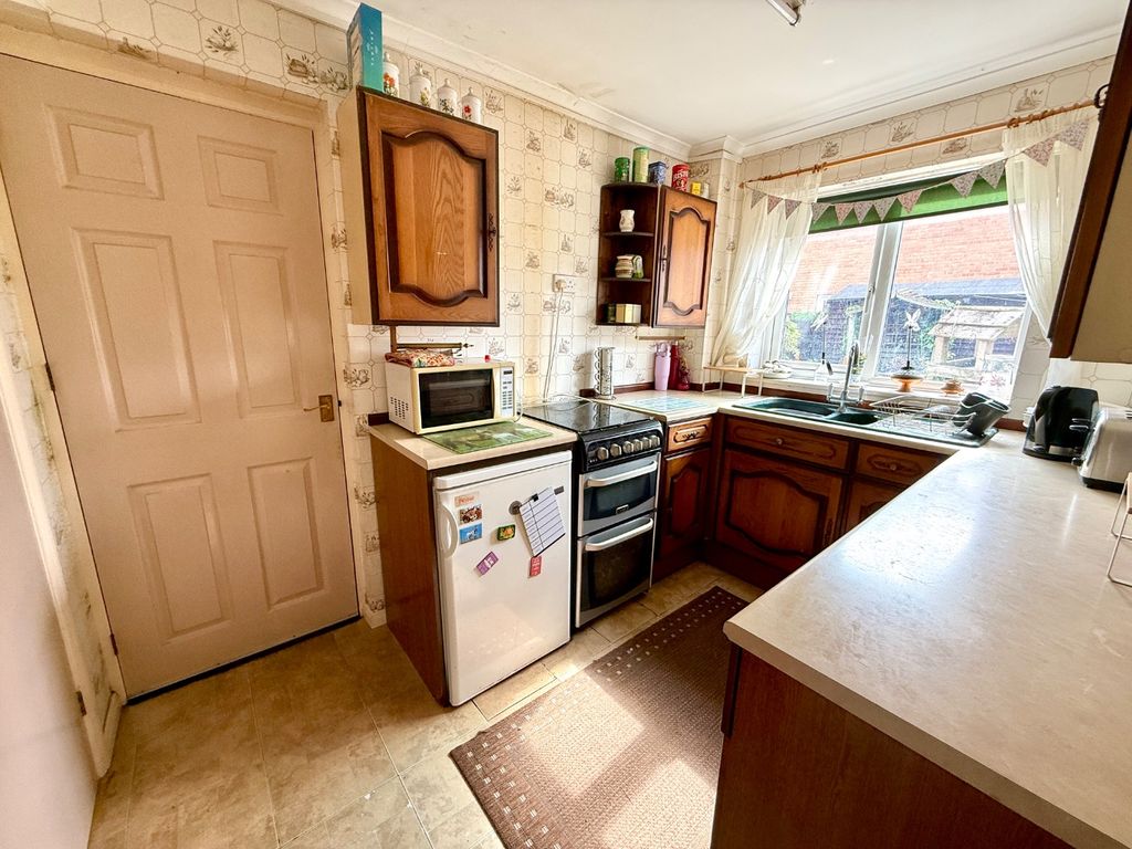 Property photo 3 of 27 4244976