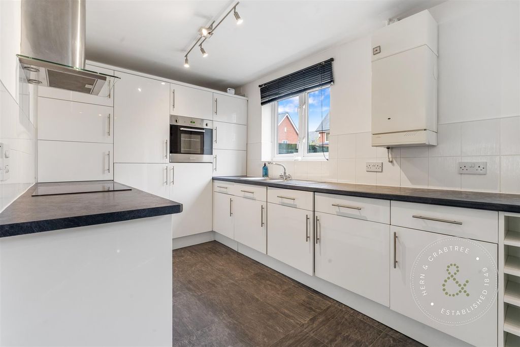 Property photo 3 of 48 Barquentine-Place-5.Jpg