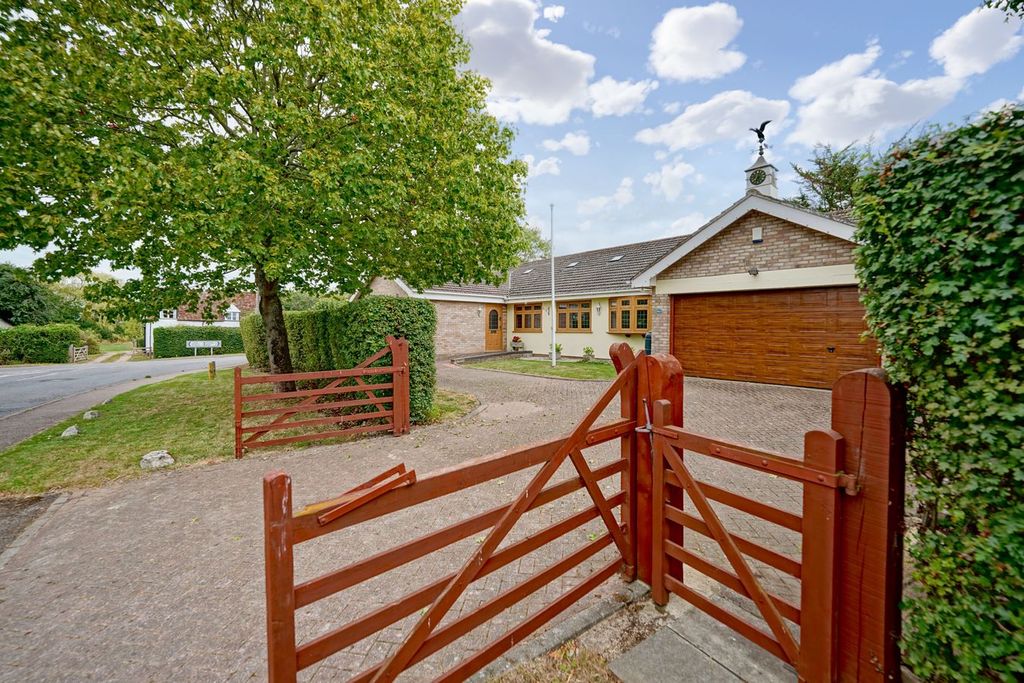 Property photo 1 of 21