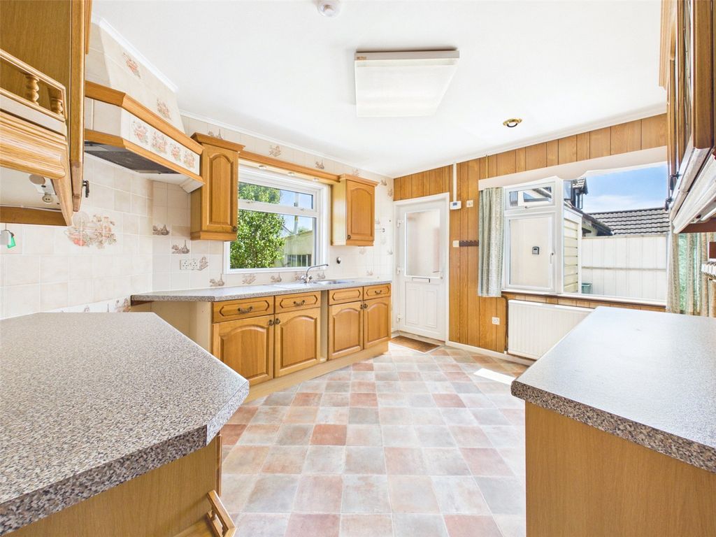 Property photo 2 of 23 Picture No. 60