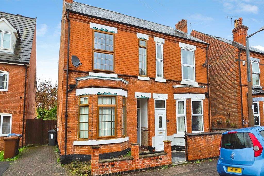 Property photo 1 of 11 (Main)