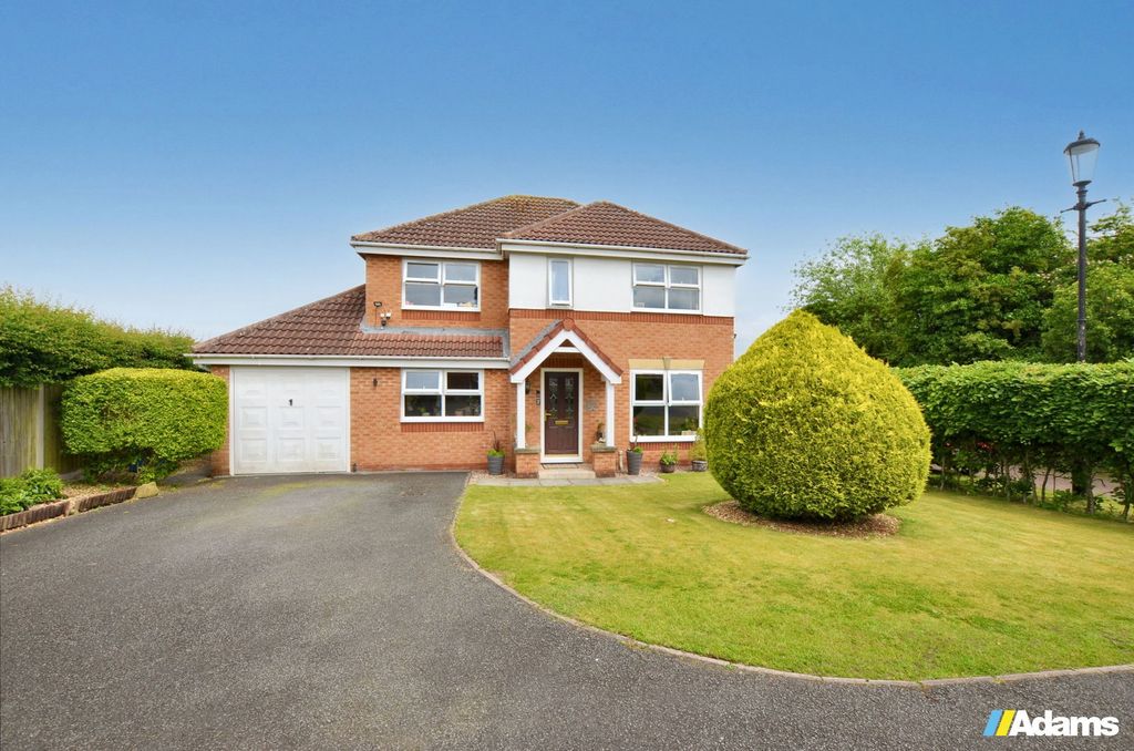 Property photo 1 of 28