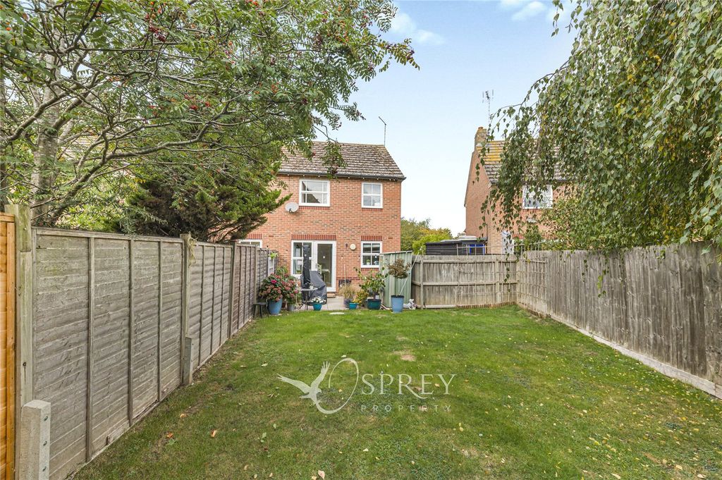 Property photo 3 of 14 Garden