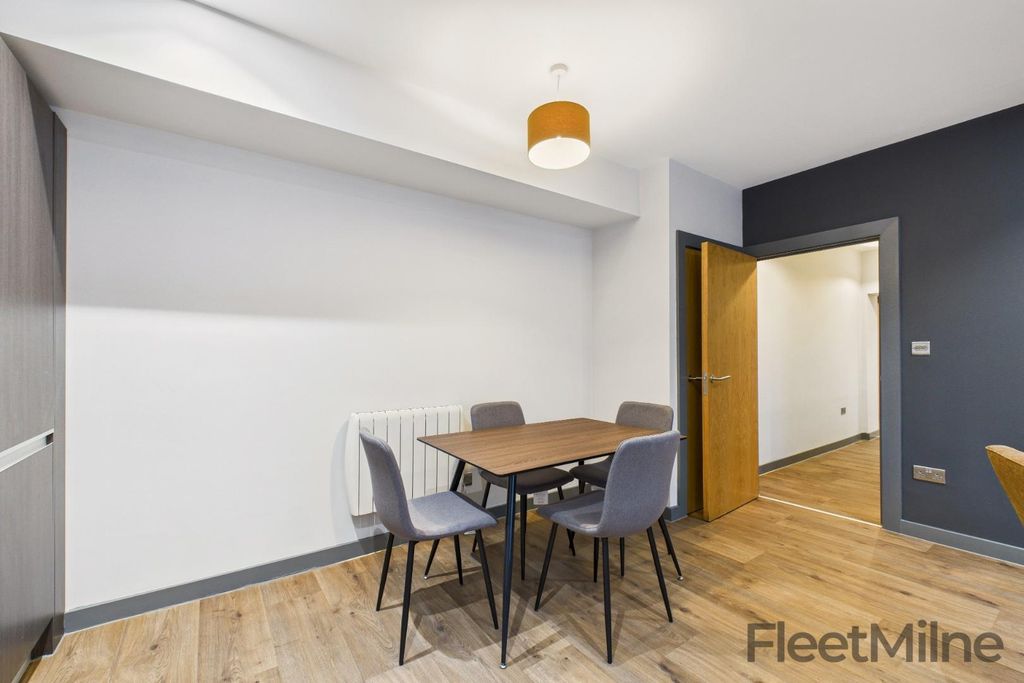 Property photo 3 of 16 Lounge/Diner