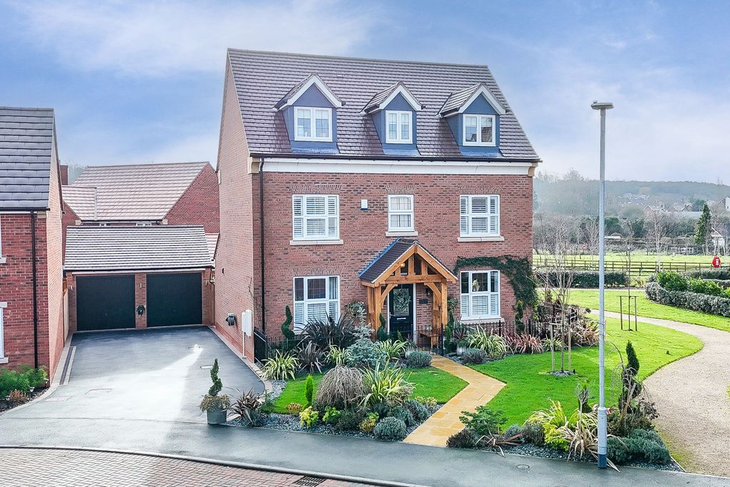 Property photo 1 of 40