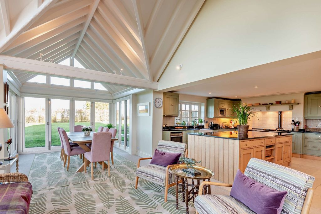 Property photo 2 of 15 Picture No. 06