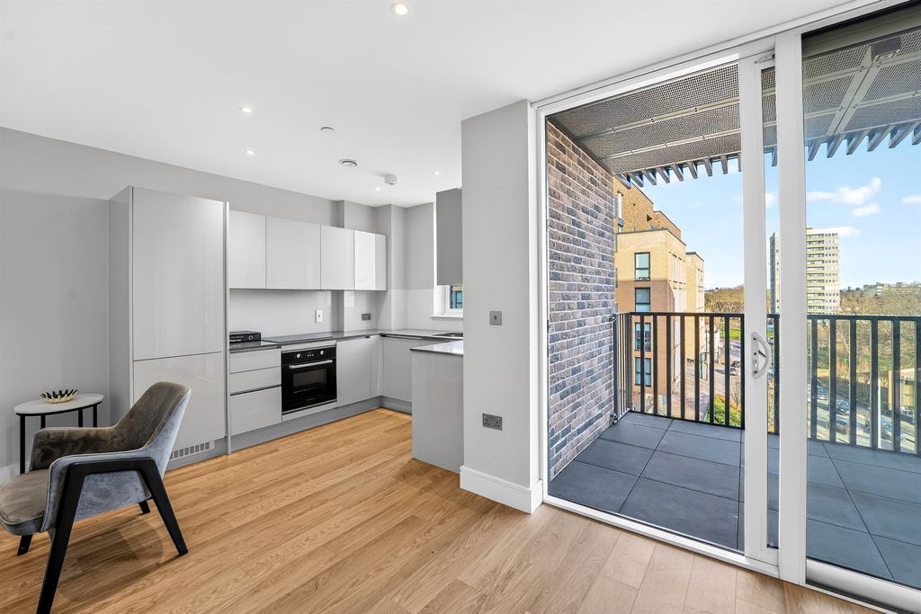 Property photo 2 of 12