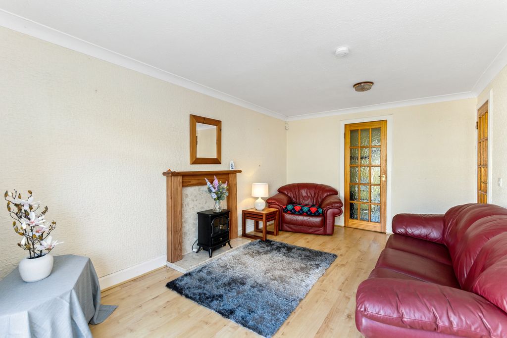 Property photo 3 of 16 Property Image 3