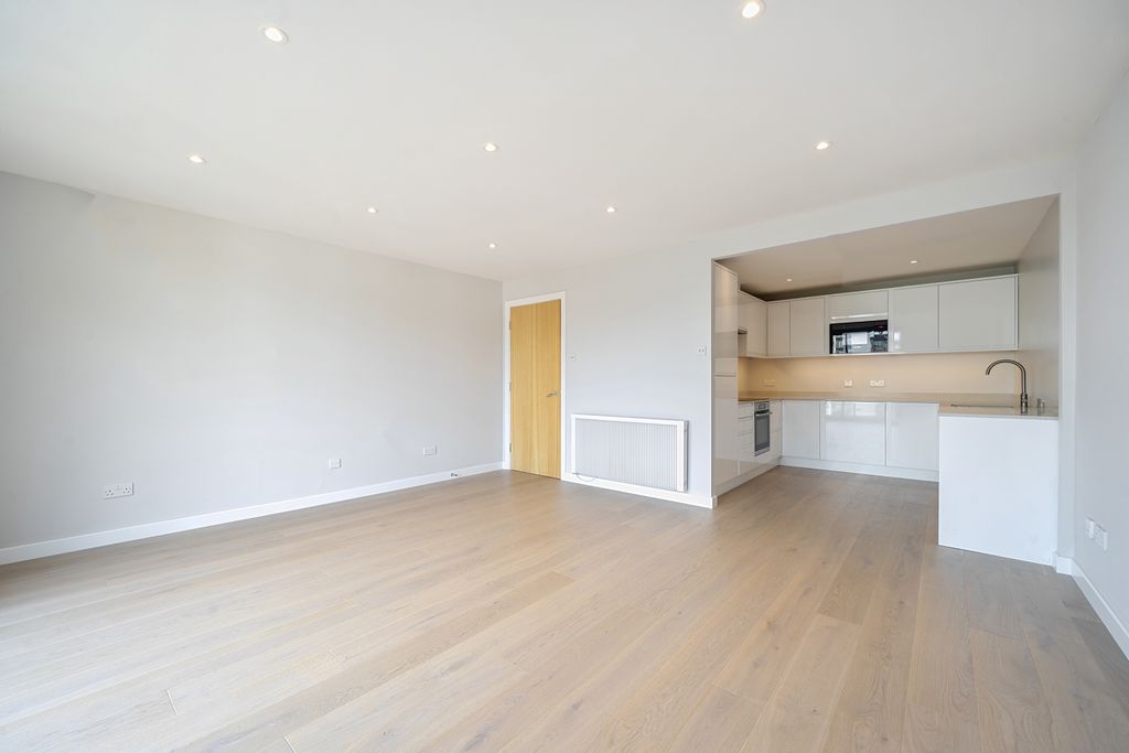 Property photo 3 of 18 1488950 (16)
