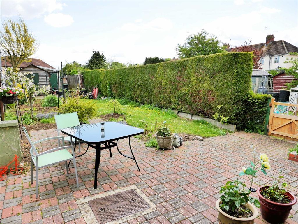 Property photo 1 of 17