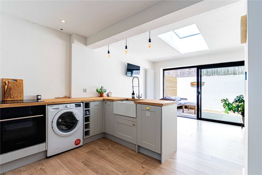 Property photo 1 of 13 Picture No. 04