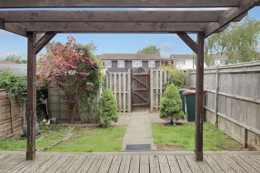 Property photo 2 of 8