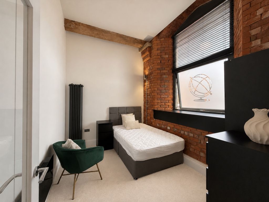 Property photo 3 of 16 0d5A7A98-3071-41d3-9c23-5dc06c0cd68B