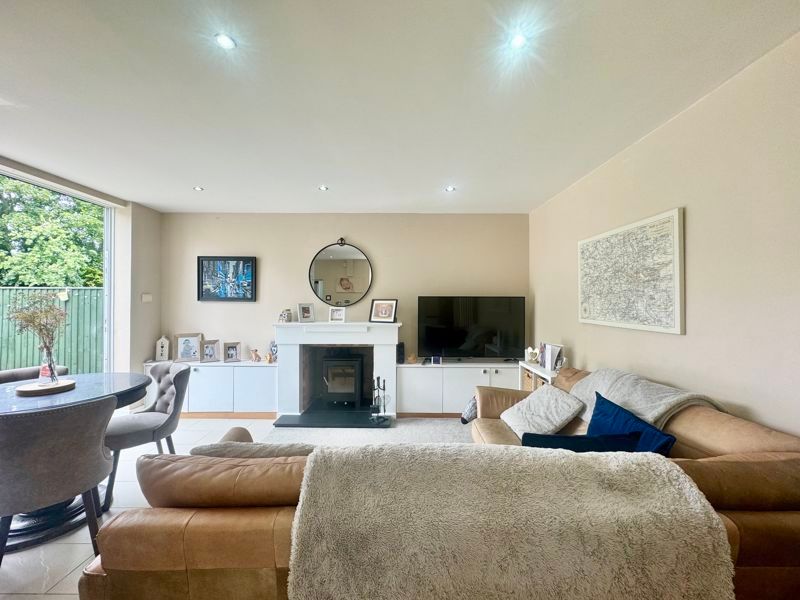 Property photo 3 of 26 Open Plan