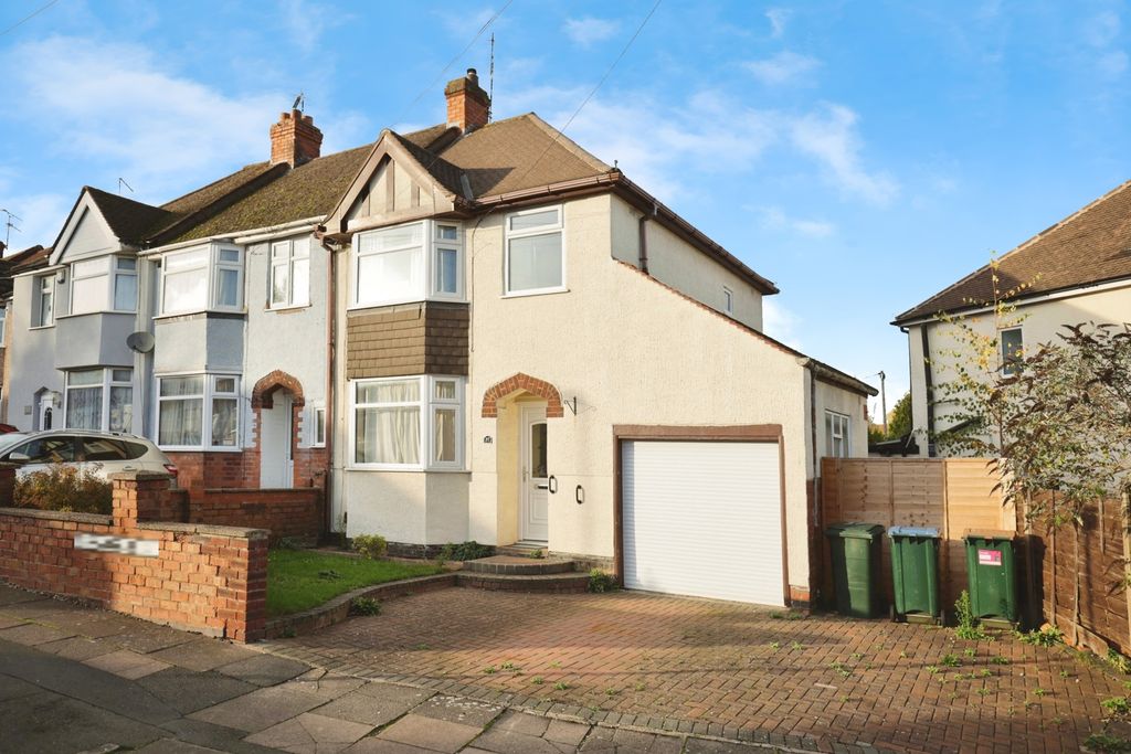 Property photo 1 of 16 Front