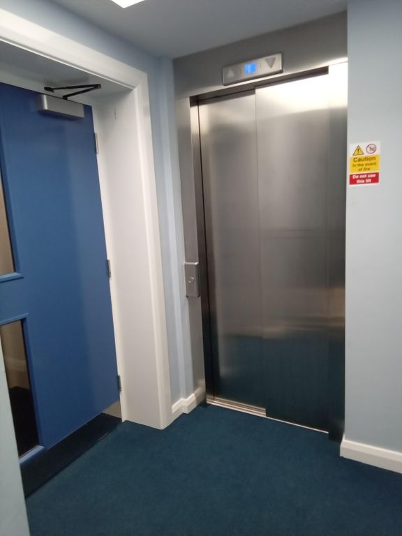 Property photo 2 of 9