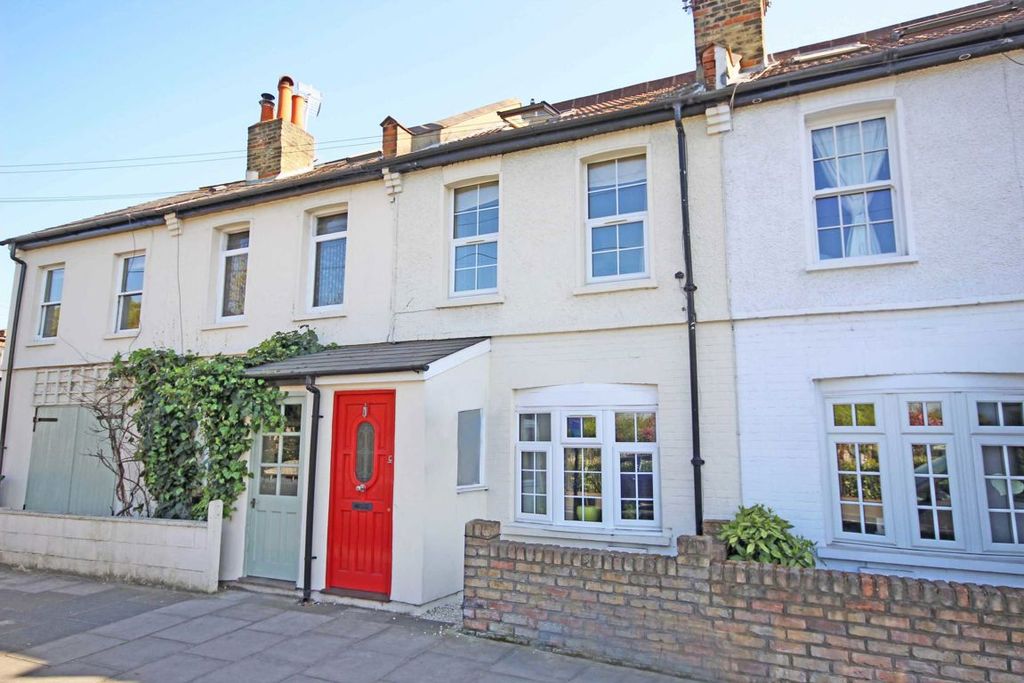 Property photo 1 of 7