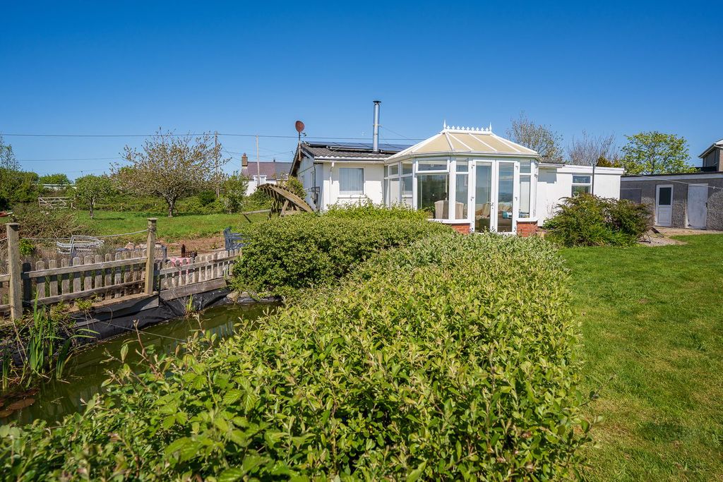 Property photo 3 of 40