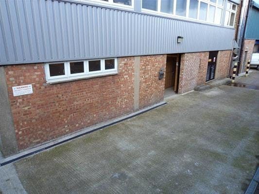 Property photo 1 of 6 Modacentrenov.Jpg