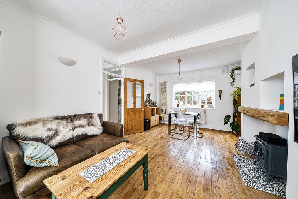 Property photo 1 of 22