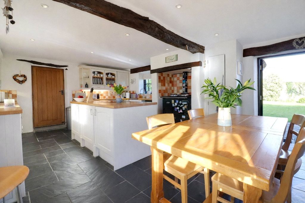 Property photo 3 of 28 Picture No. 72