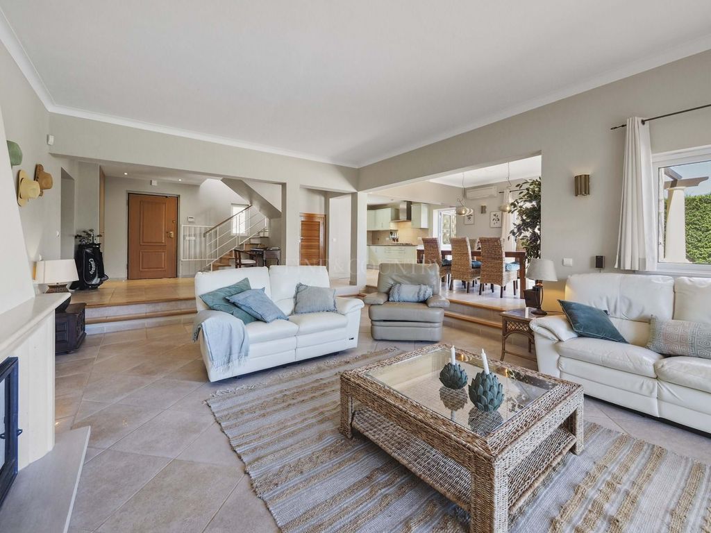 Property photo 3 of 30