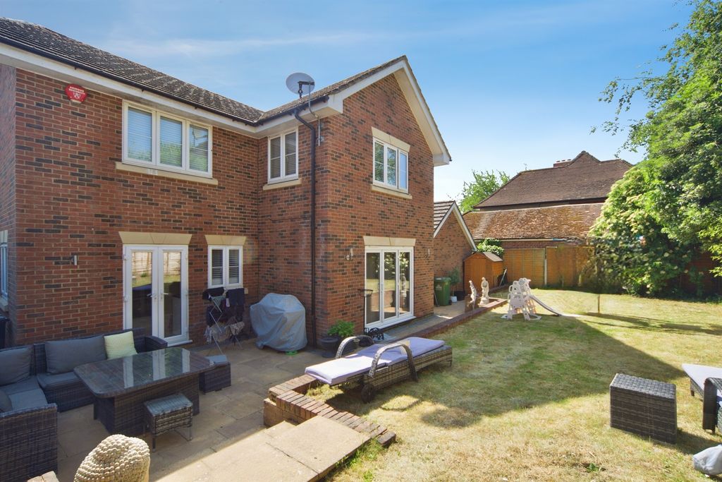 Property photo 3 of 18