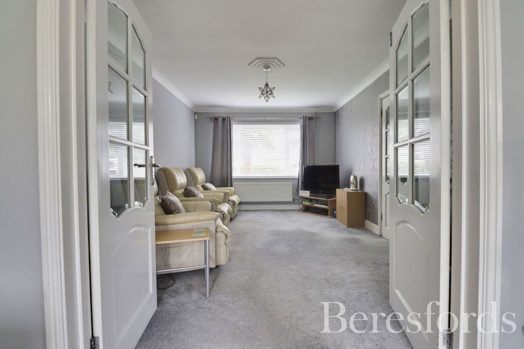 Property photo 2 of 16 Picture 2