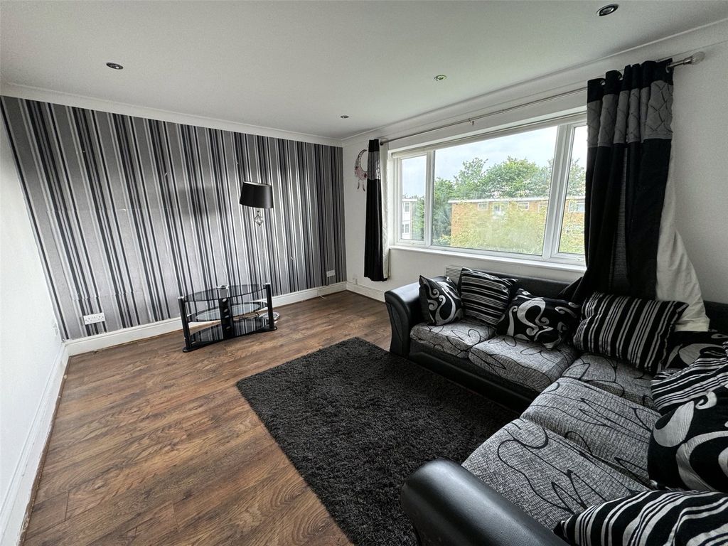 Property photo 3 of 9 Picture No. 04