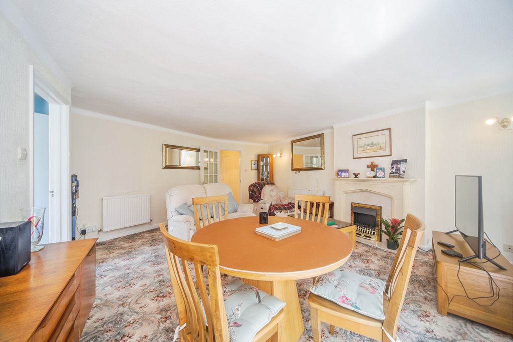 Property photo 3 of 19 Pbox-Img.Jpg