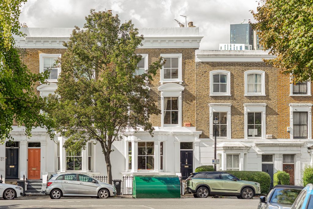 Property photo 2 of 21