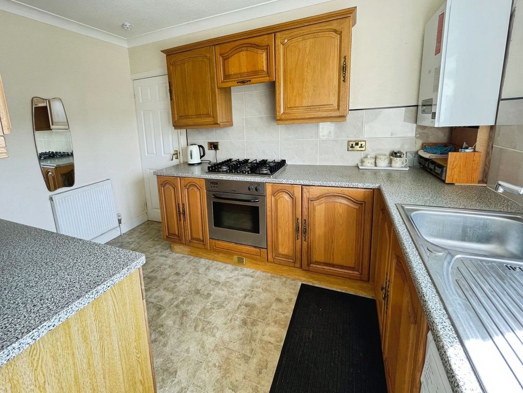 Property photo 3 of 31