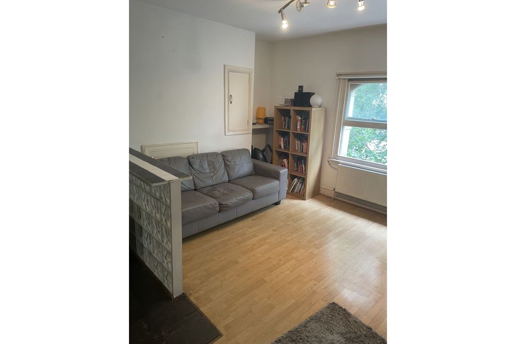 Property photo 1 of 8 Living Area