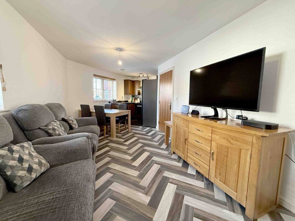 Property photo 2 of 9 Gallery