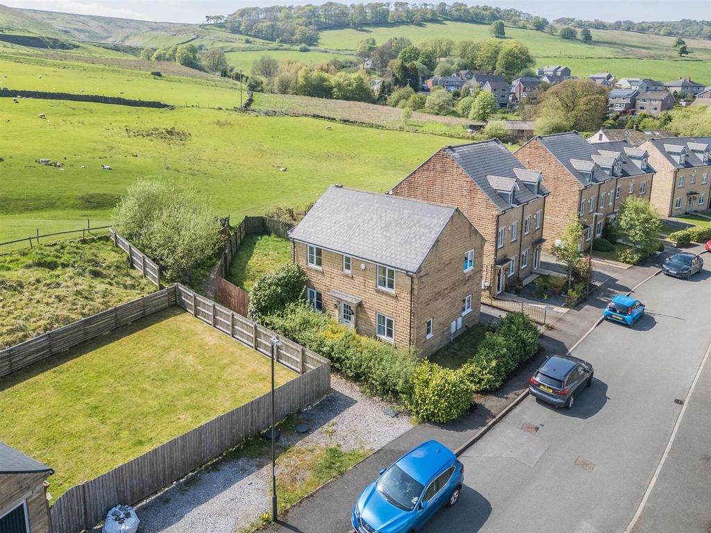 Property photo 1 of 32