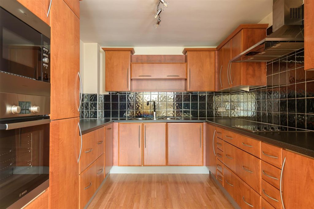 Property photo 2 of 12 Untitled (10 Of 12).Jpg