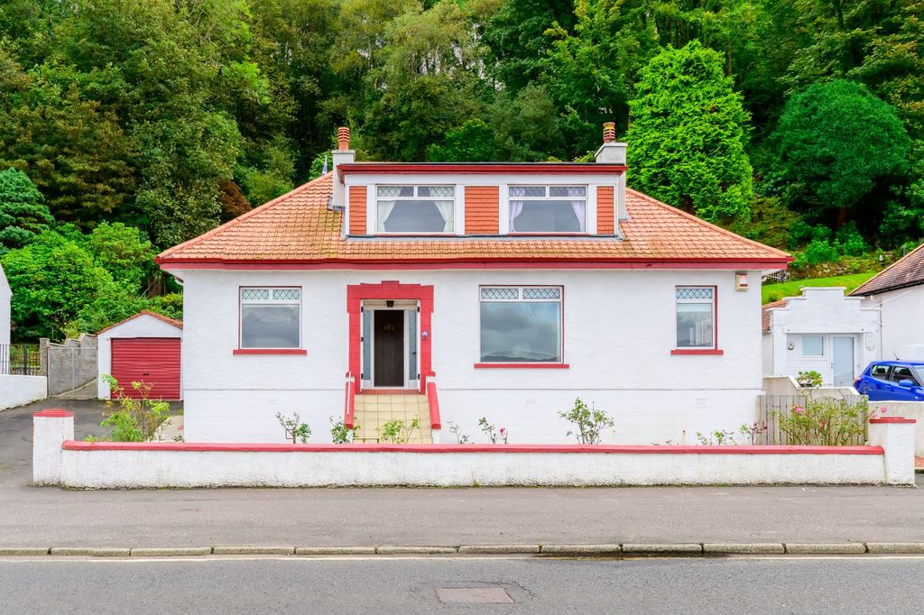 Property photo 1 of 32