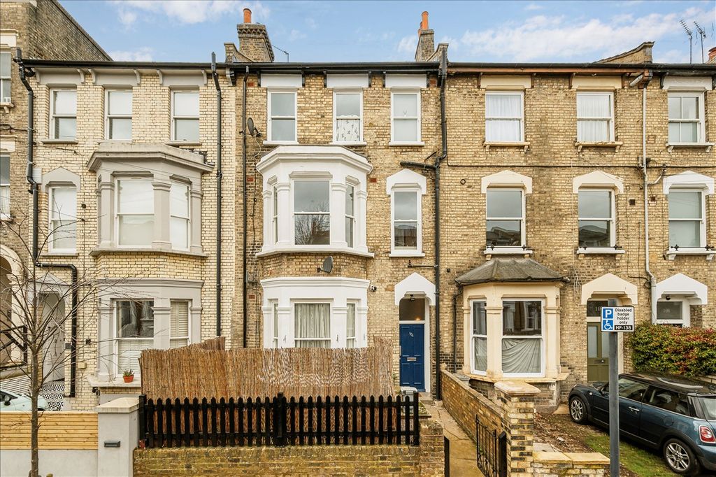 Property photo 2 of 7