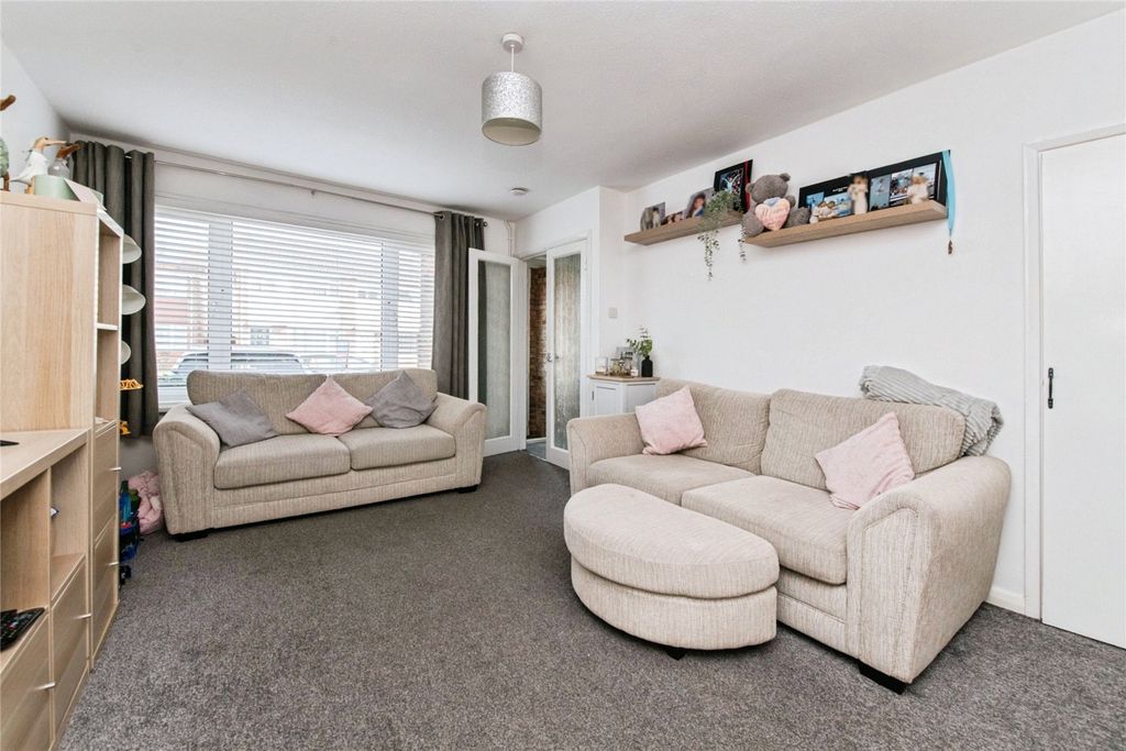 Property photo 3 of 15 Picture No. 09