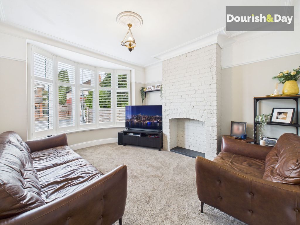 Property photo 3 of 15 Living Room