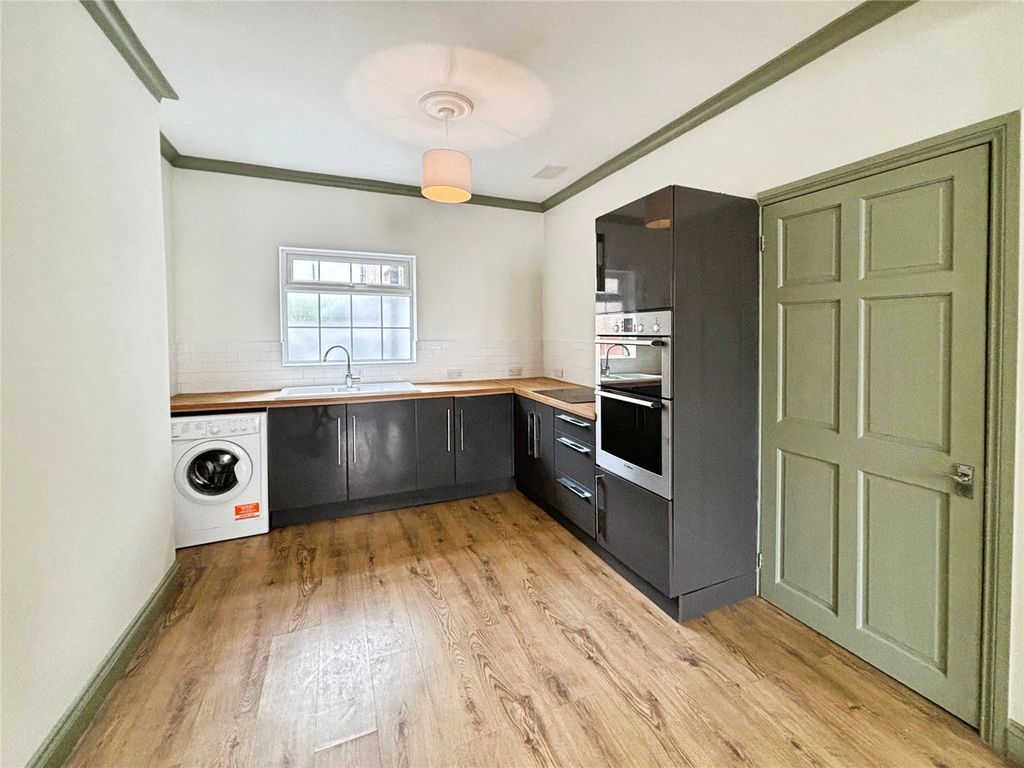 Property photo 1 of 12 Picture No. 05